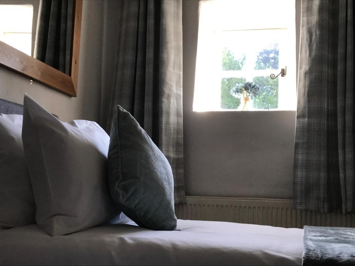 The Coach House Inn Окем Екстер'єр фото