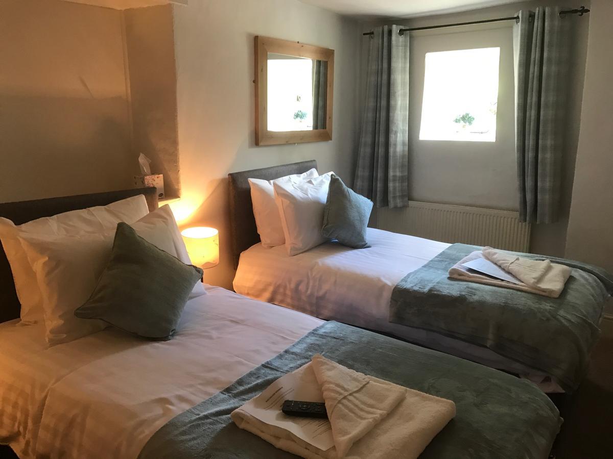 The Coach House Inn Окем Екстер'єр фото